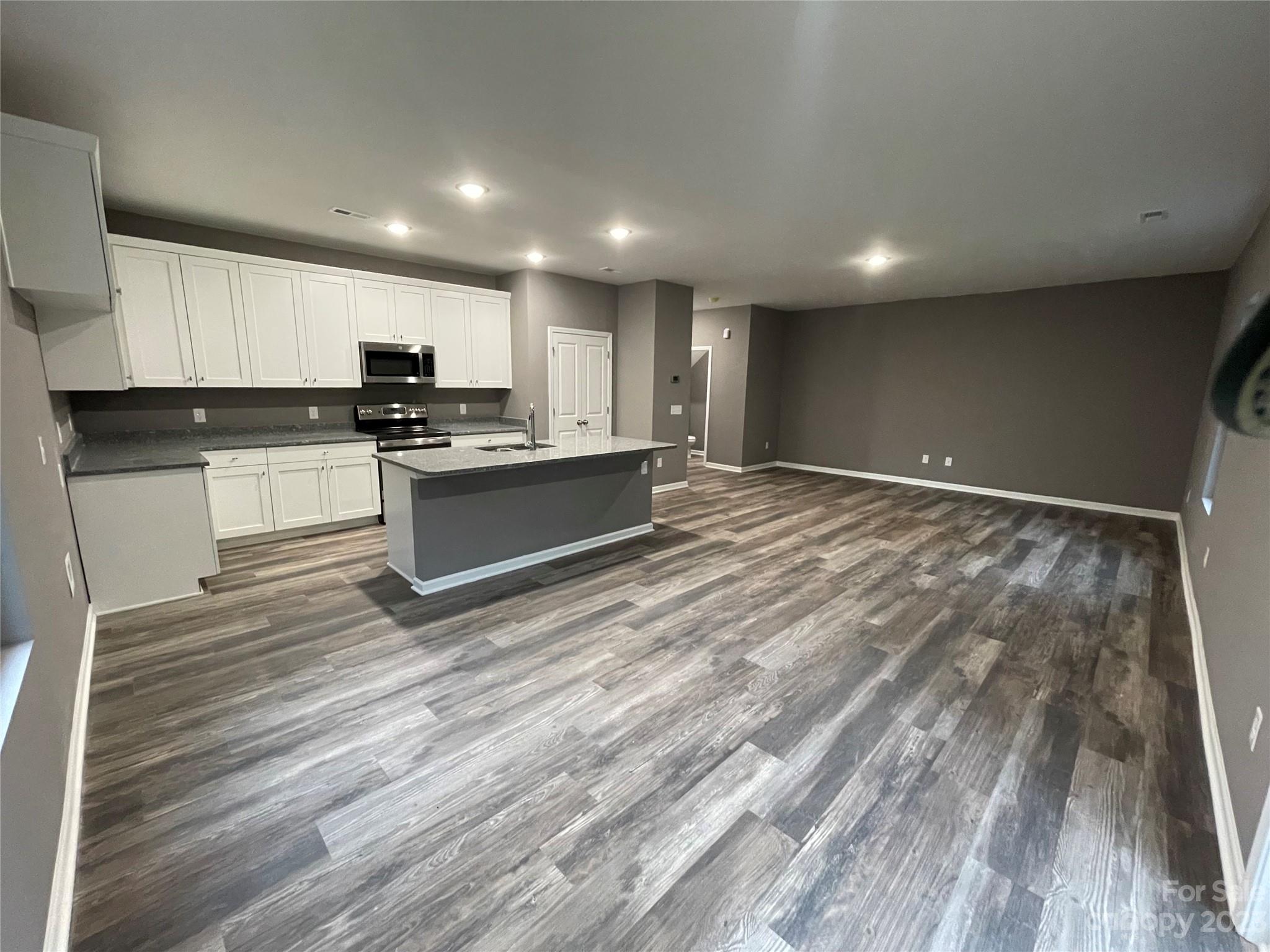 Photo 9 of 117 Edgewood Avenue