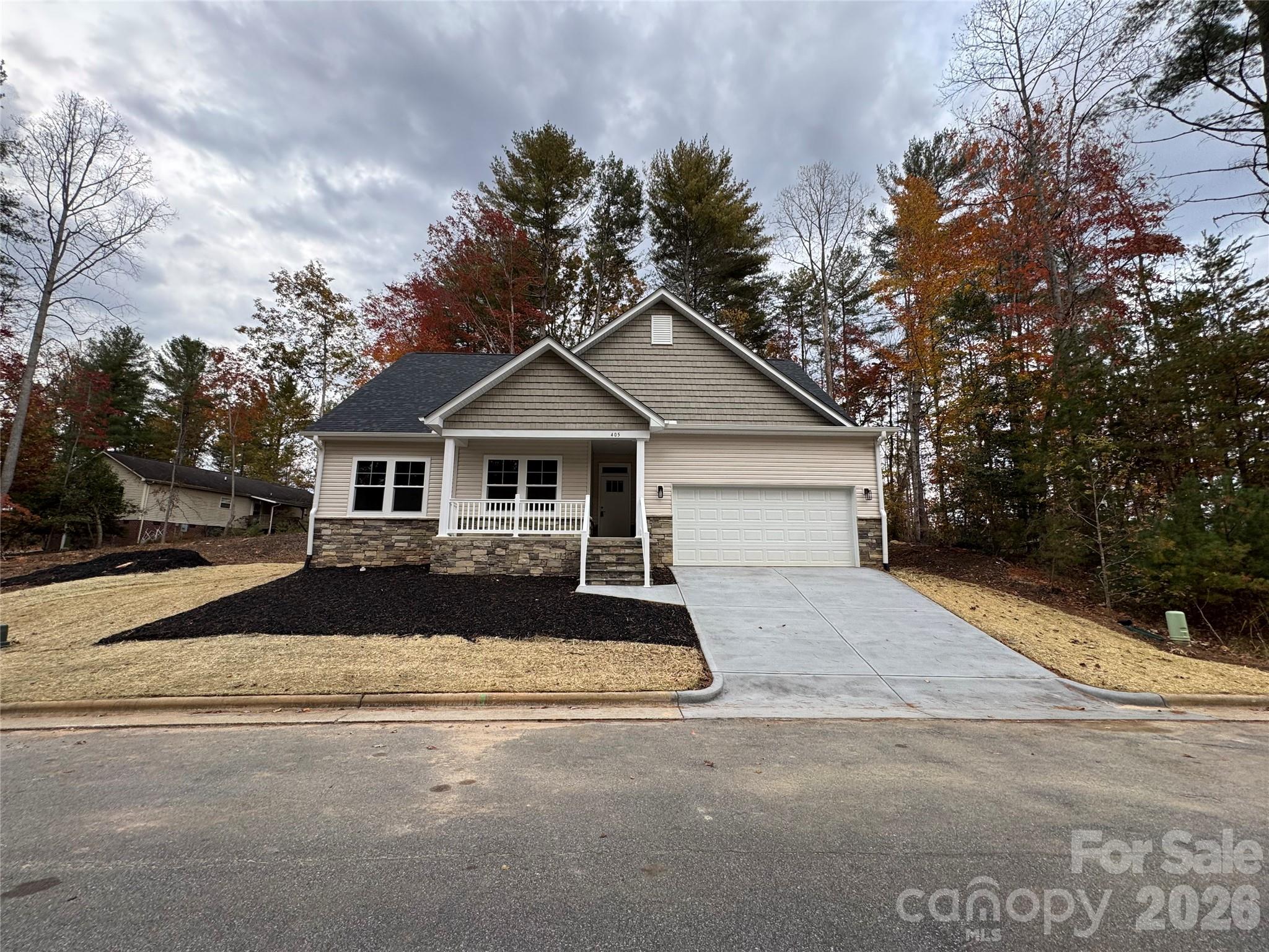 405 Scarlett Oak Court NE, Lenoir