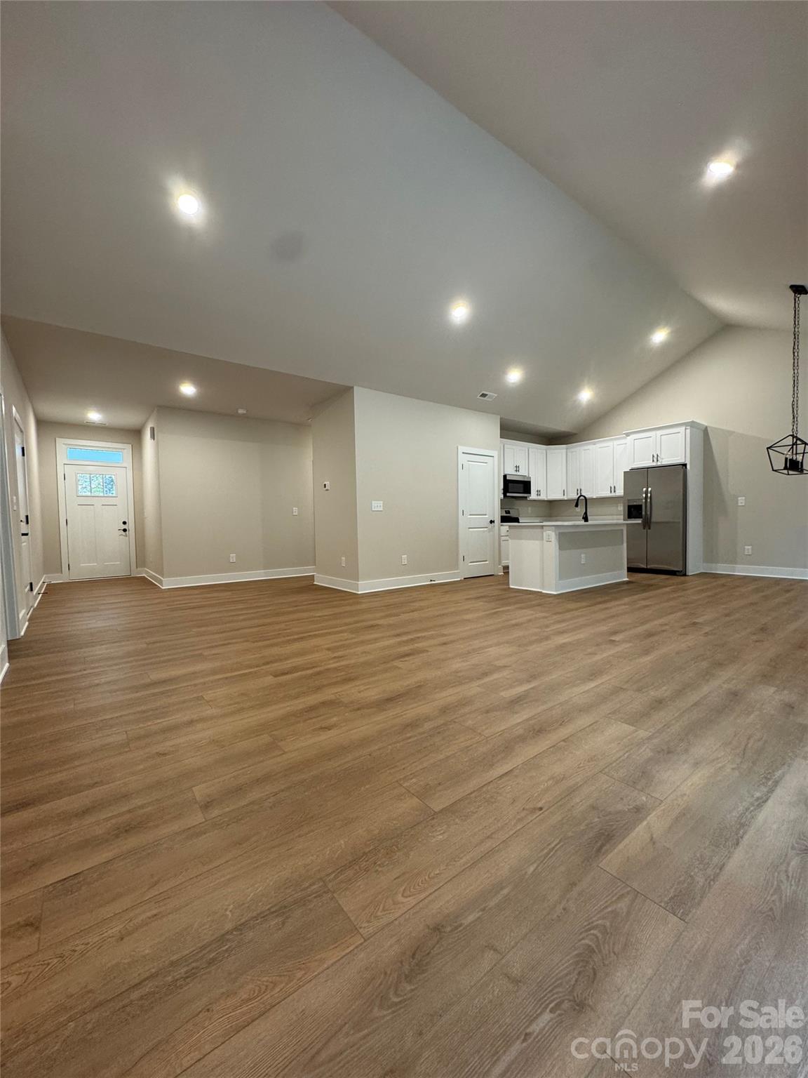 Photo 8 of 405 Scarlett Oak Court NE