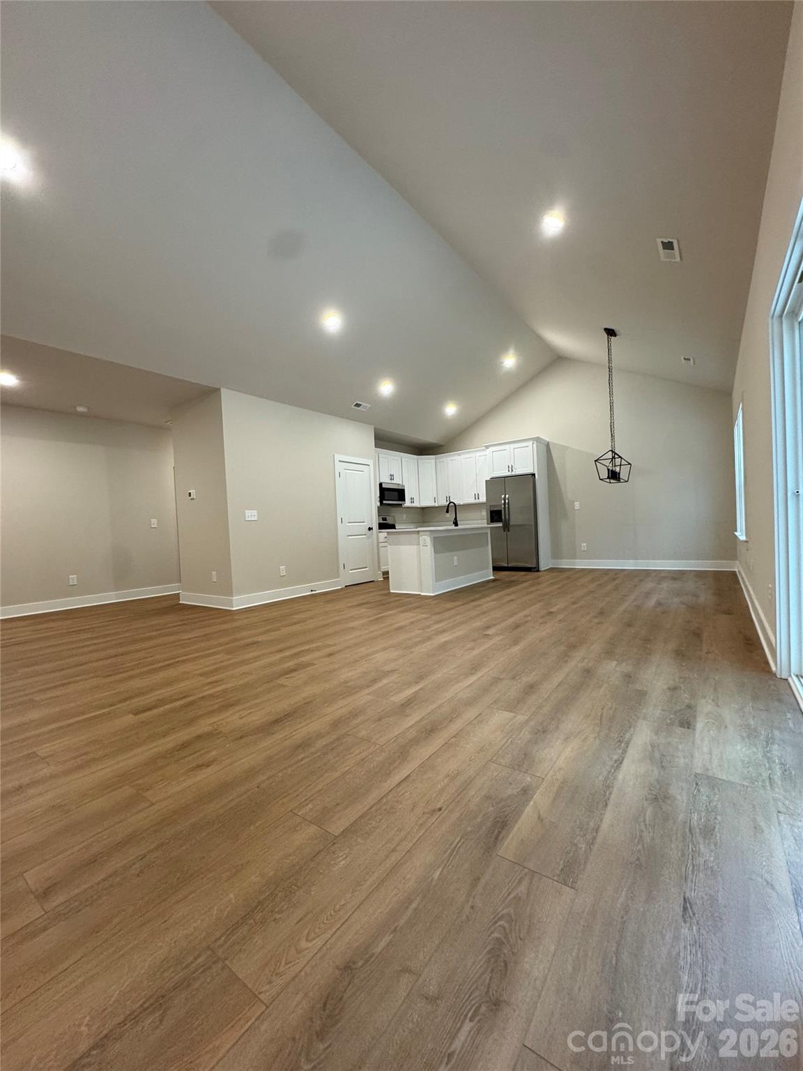 Photo 9 of 405 Scarlett Oak Court NE