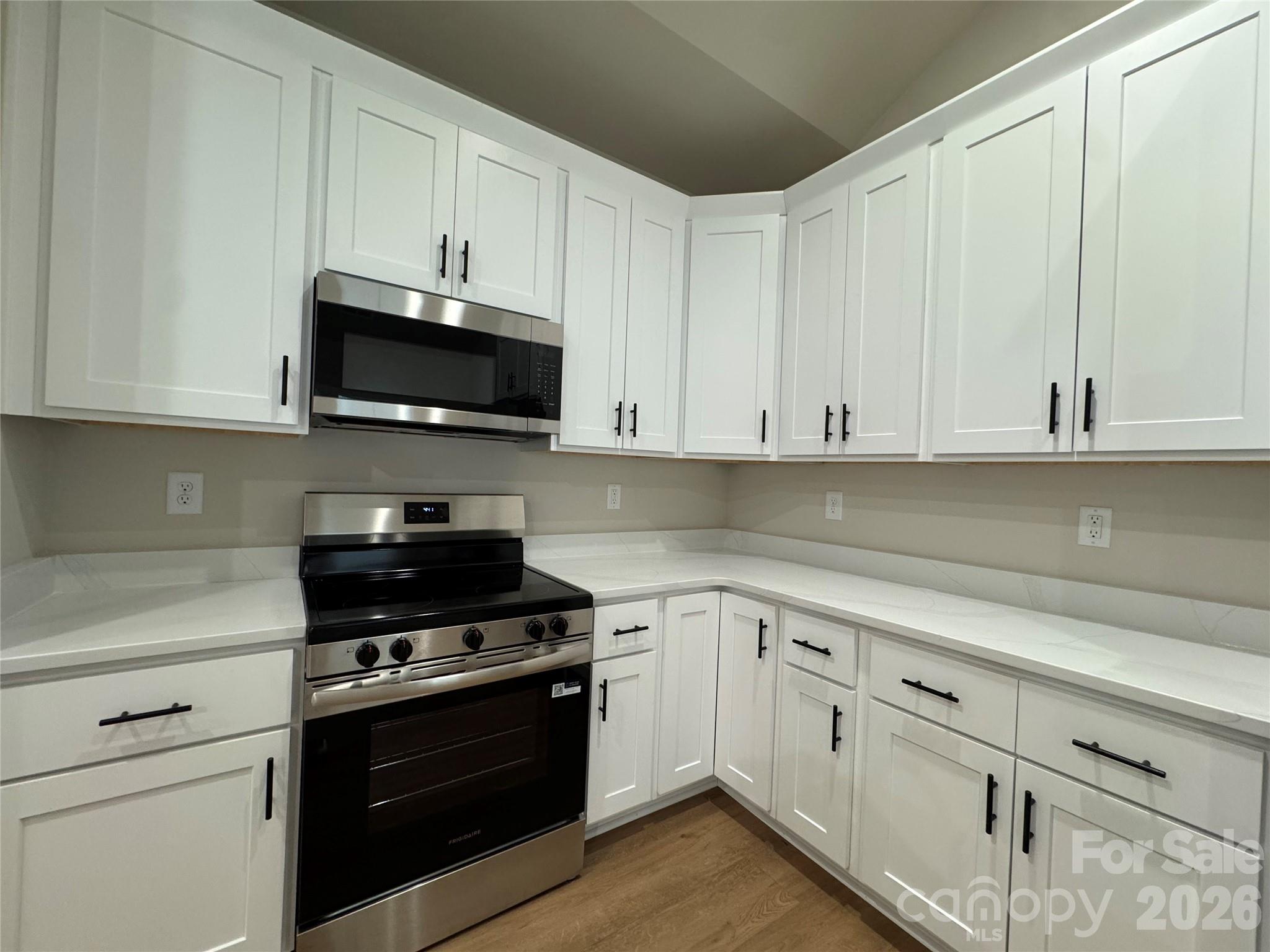 Photo 14 of 405 Scarlett Oak Court NE