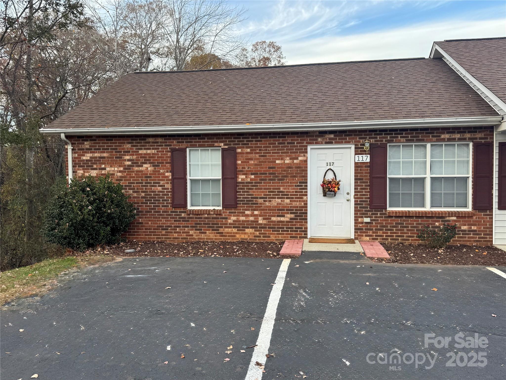 117 24th Street NW, Hickory