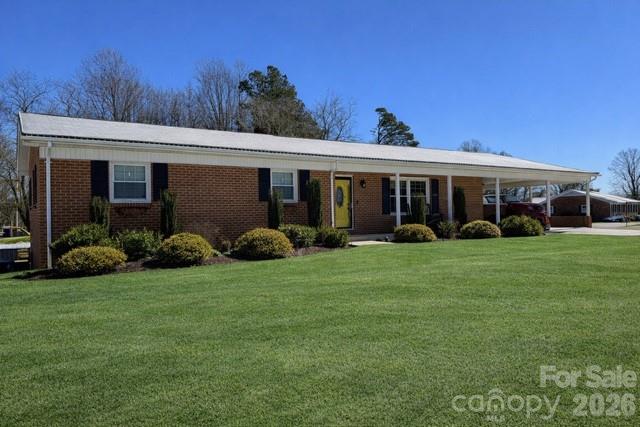 3933 Old Brittain Road, Hickory