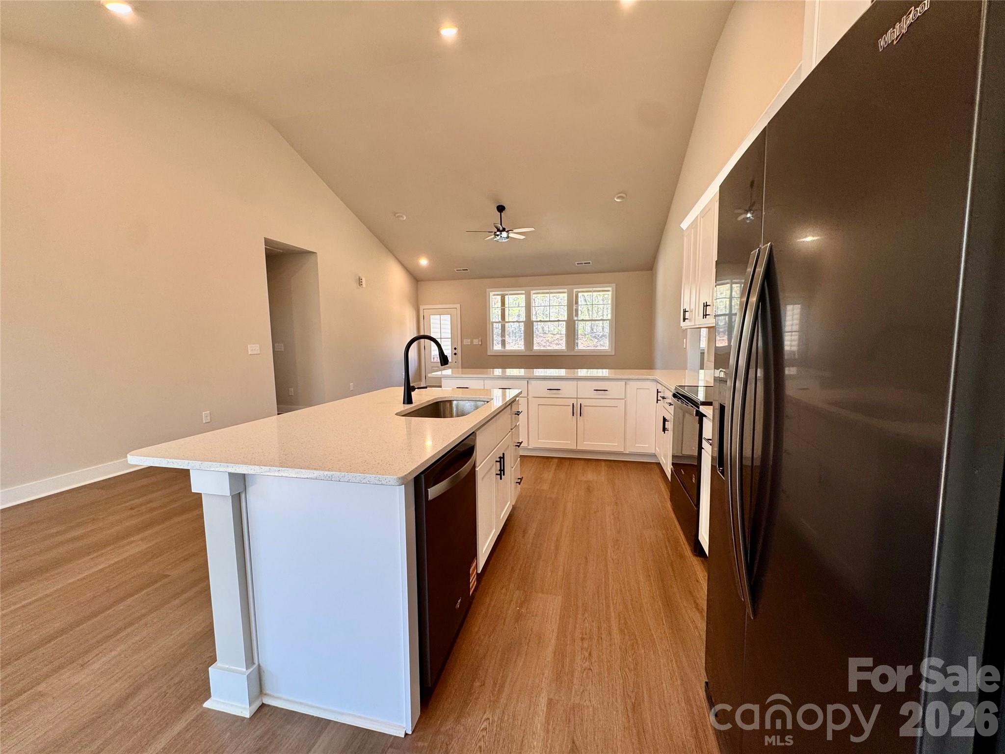 Photo 9 of 2426 Kimberly Avenue