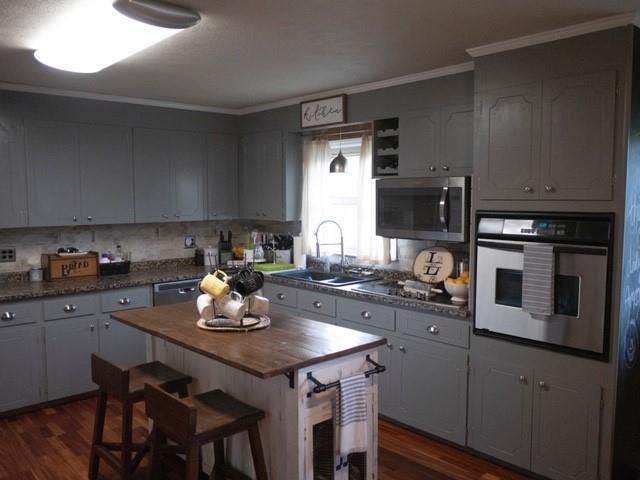 Photo 8 of 7066 Peyronel Street