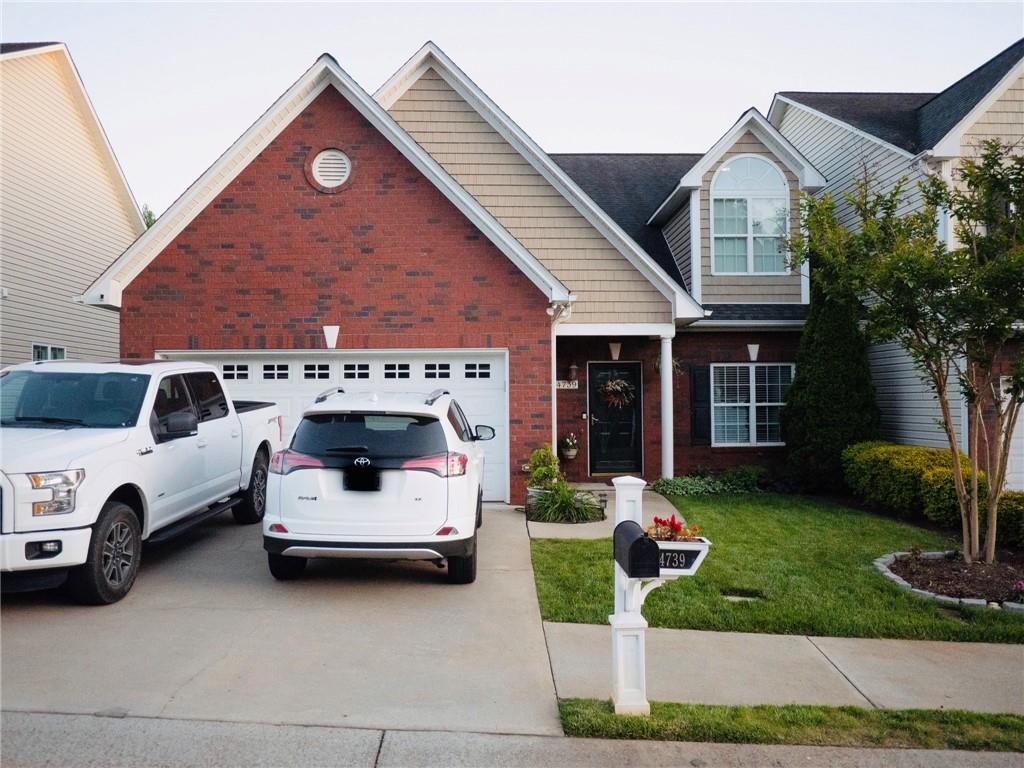 4739 Braxton Gate Lane, Hickory