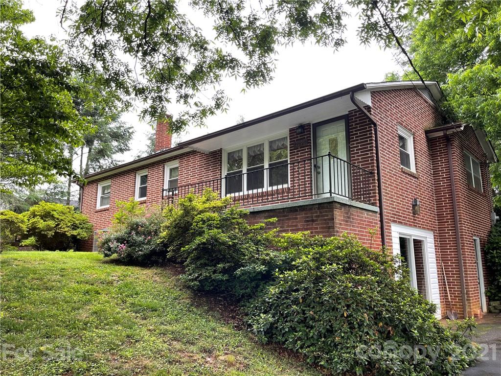 2296 US 70 Highway E, Morganton