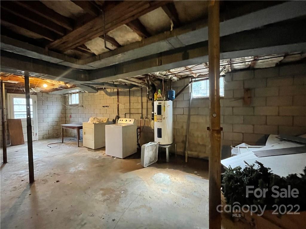 Photo 23 of 816 Bellview Avenue NE