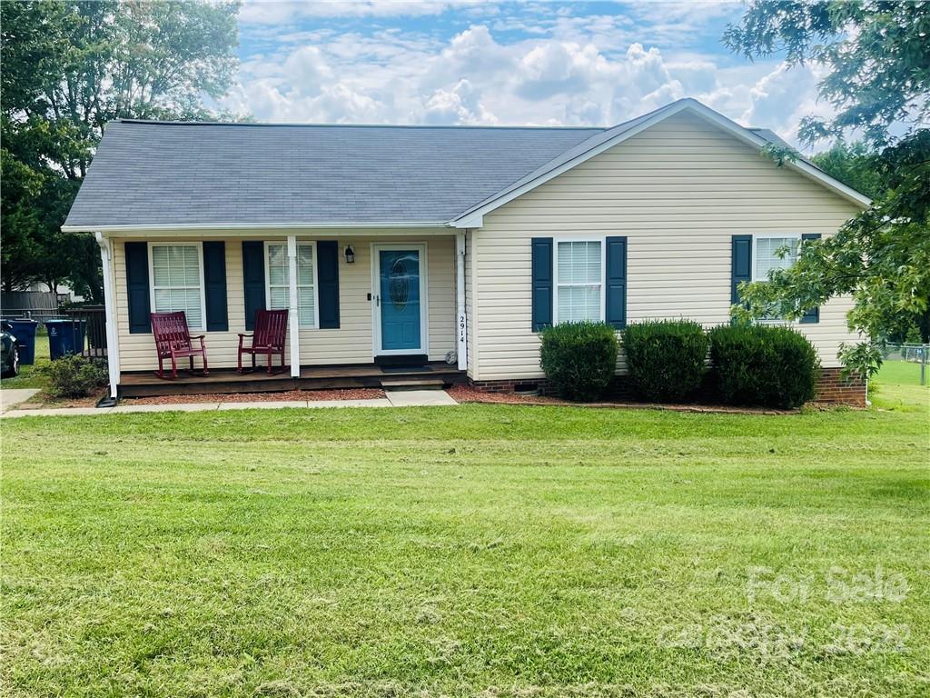 2914 Alexis Renee Court, Newton
